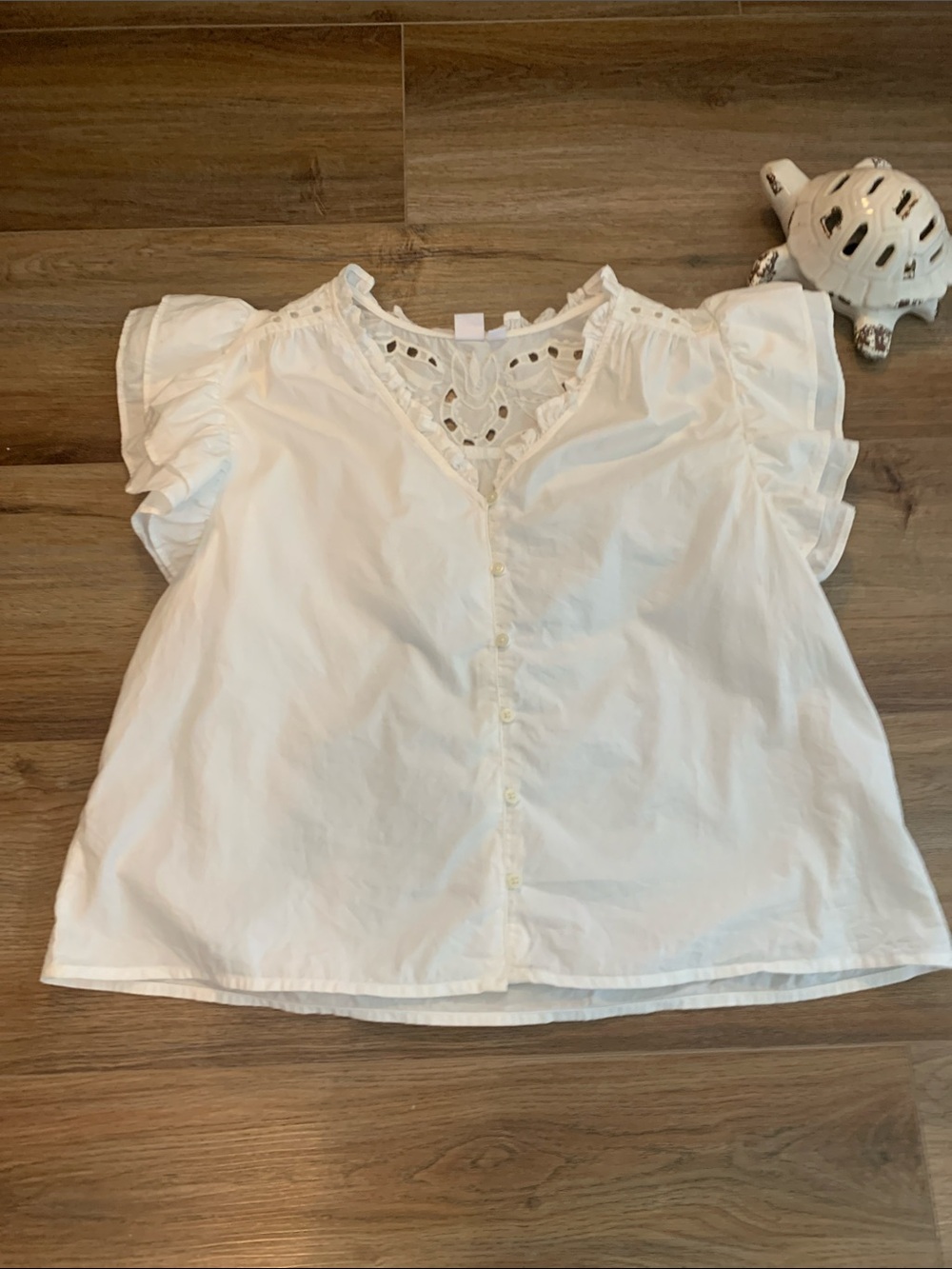 GAP White Eyelet V-Neck Ruffle Sleeve Blouse size -L - Picture 6 of 9